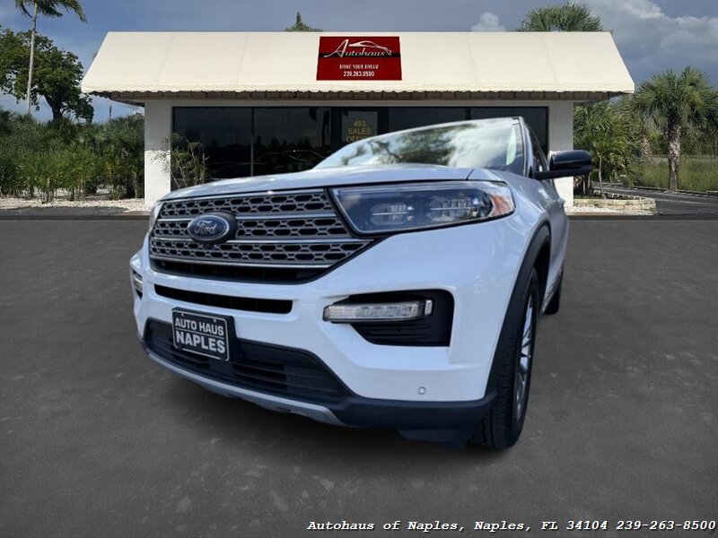 2021 Ford Explorer Limited   - Photo 8 - Naples, FL 34104
