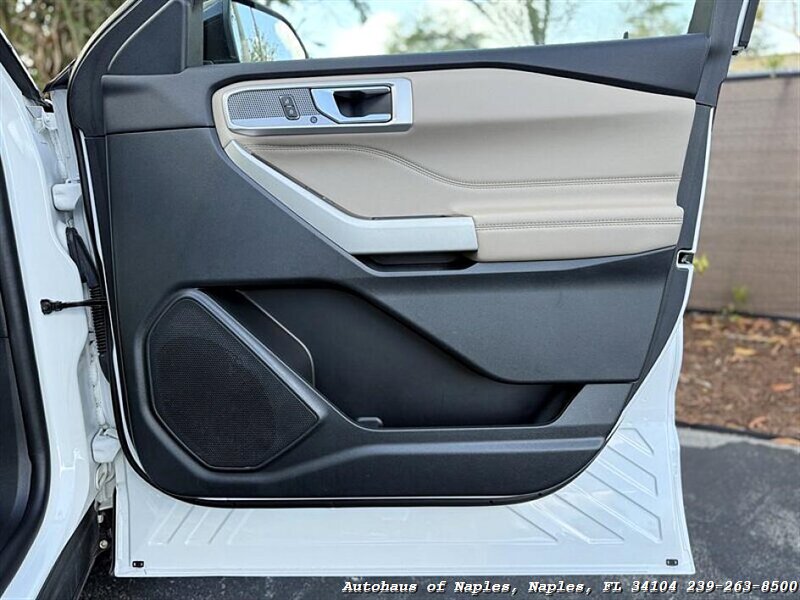 2021 Ford Explorer Limited   - Photo 50 - Naples, FL 34104