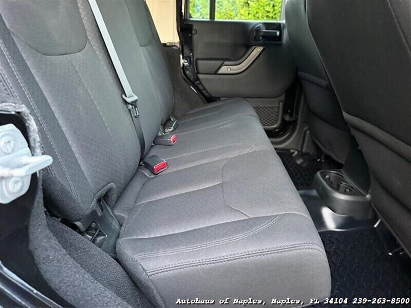 2017 Jeep Wrangler Unlimited Sport   - Photo 41 - Naples, FL 34104