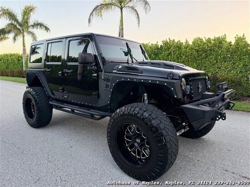 2017 Jeep Wrangler Unlimited Sport   - Photo 6 - Naples, FL 34104