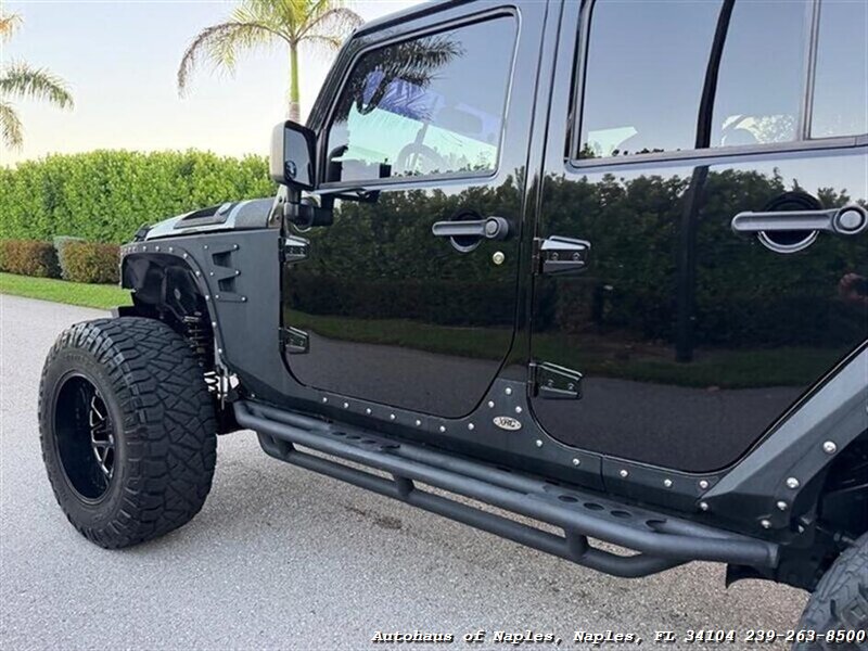 2017 Jeep Wrangler Unlimited Sport   - Photo 12 - Naples, FL 34104