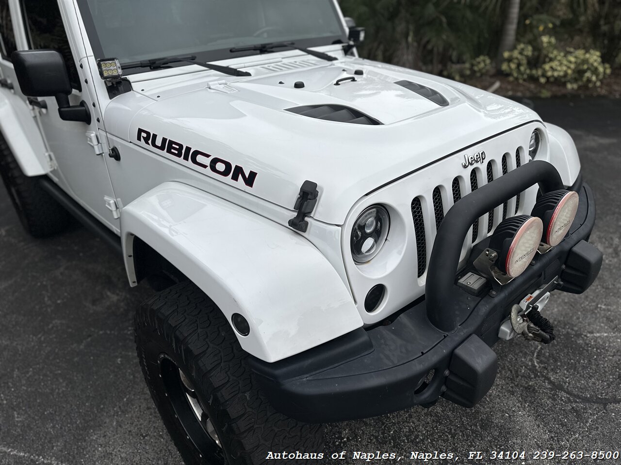 2016 Jeep Wrangler Unlimited Rubicon   - Photo 6 - Naples, FL 34104