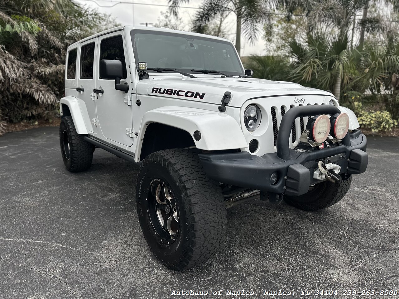 2016 Jeep Wrangler Unlimited Rubicon   - Photo 1 - Naples, FL 34104