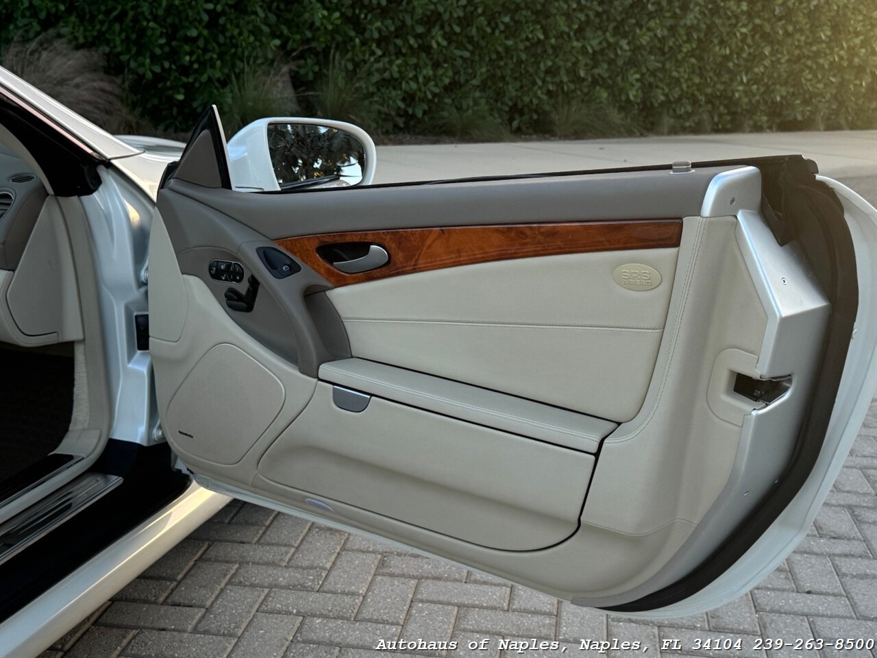 2009 Mercedes-Benz SL 550   - Photo 40 - Naples, FL 34104