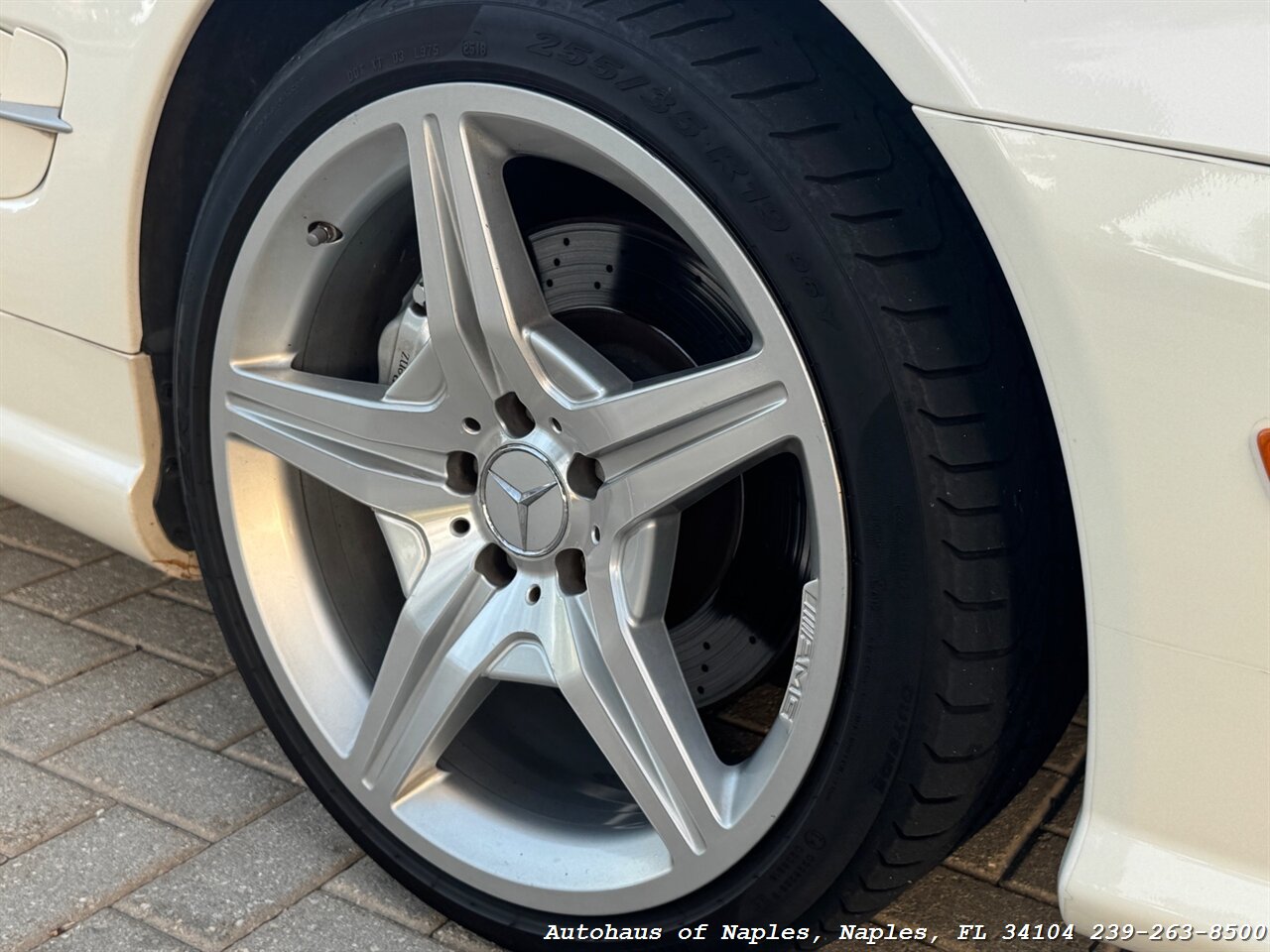 2009 Mercedes-Benz SL 550   - Photo 33 - Naples, FL 34104