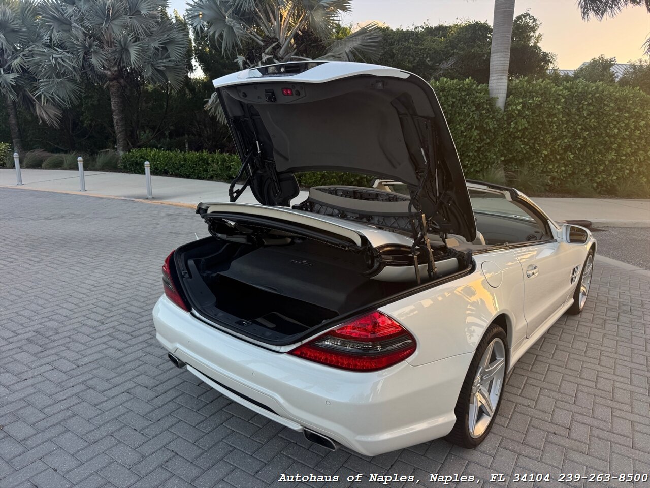 2009 Mercedes-Benz SL 550   - Photo 45 - Naples, FL 34104