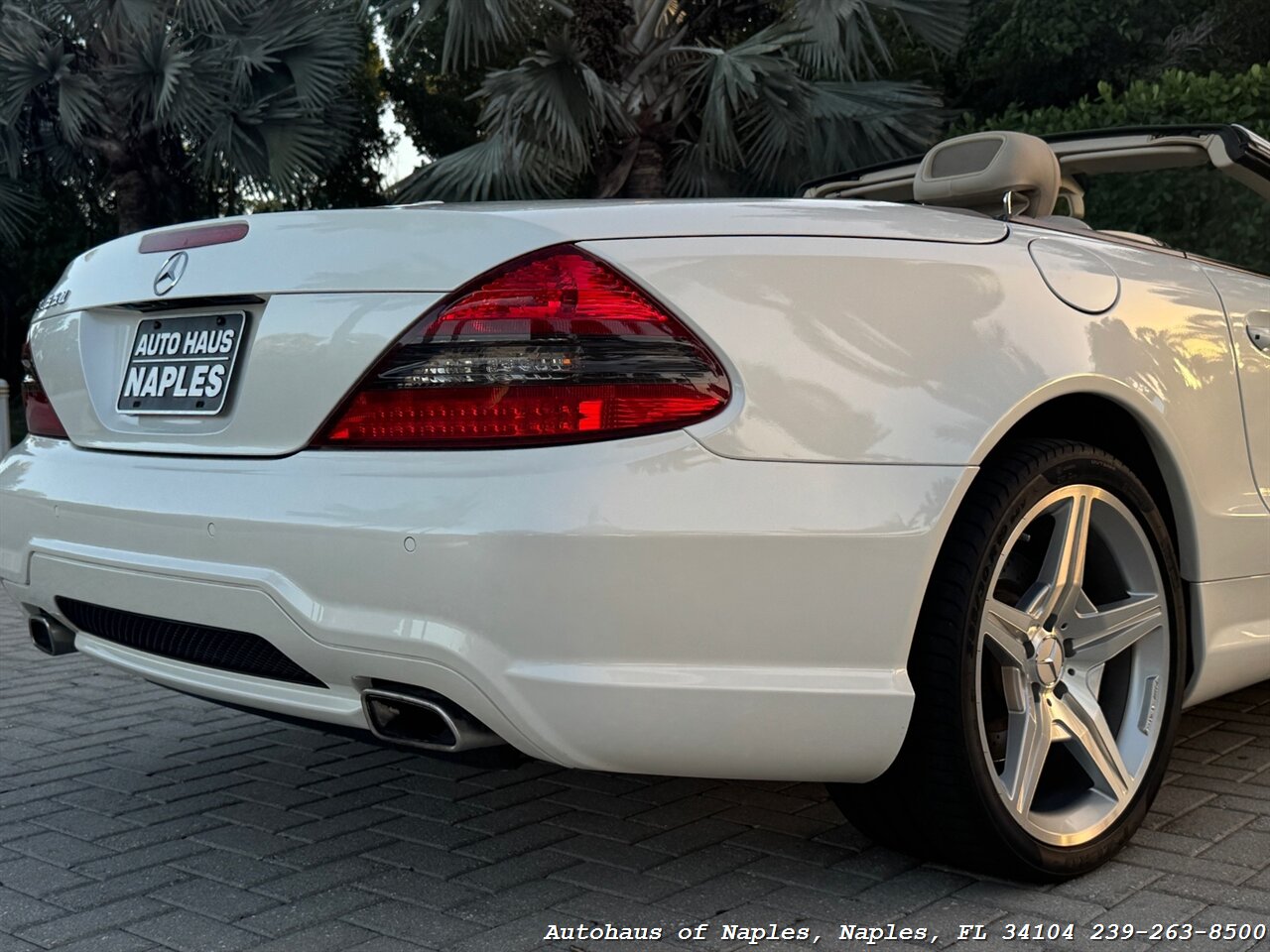 2009 Mercedes-Benz SL 550   - Photo 38 - Naples, FL 34104
