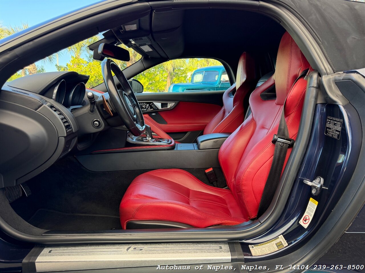 2017 Jaguar F-TYPE S   - Photo 35 - Naples, FL 34104