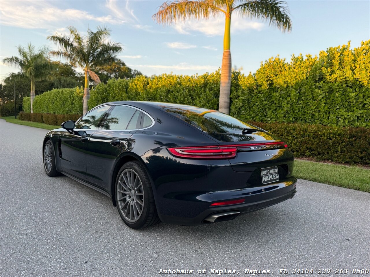 2020 Porsche Panamera 4   - Photo 20 - Naples, FL 34104