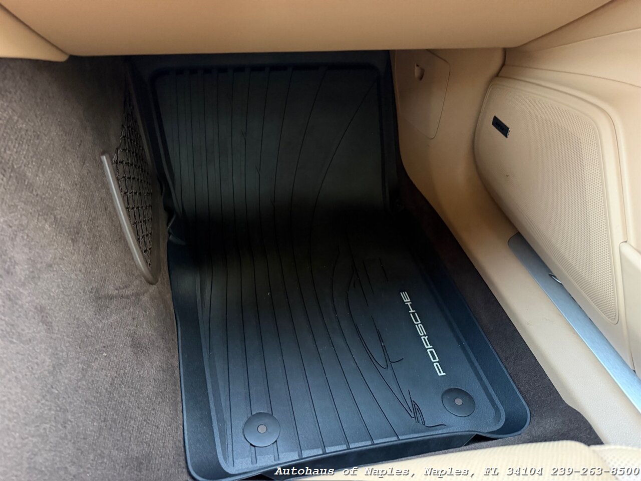 2020 Porsche Panamera 4   - Photo 43 - Naples, FL 34104