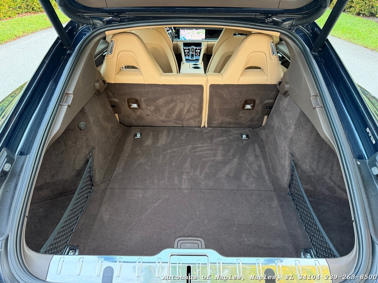 2020 Porsche Panamera 4   - Photo 59 - Naples, FL 34104