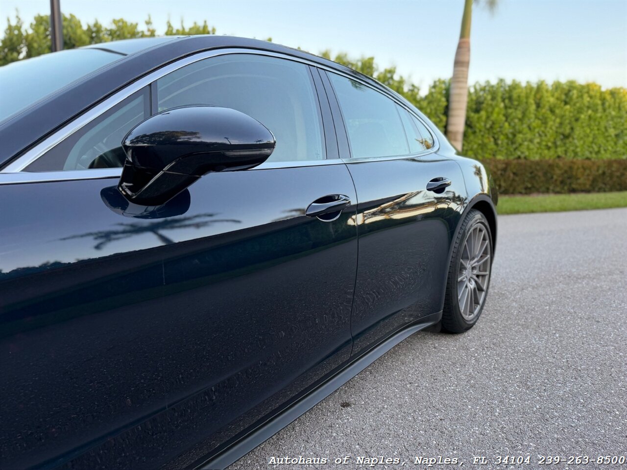 2020 Porsche Panamera 4   - Photo 11 - Naples, FL 34104