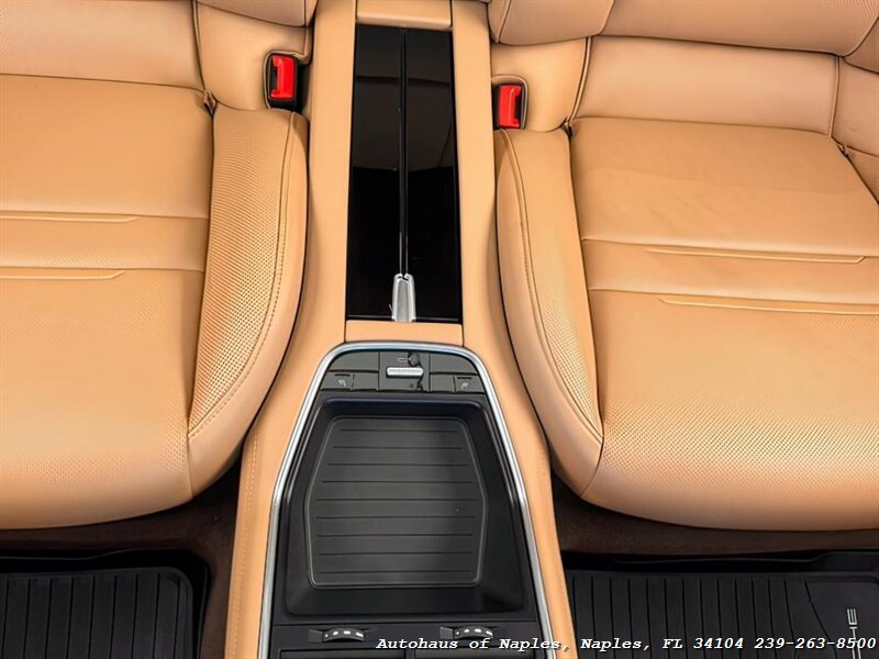 2020 Porsche Panamera 4   - Photo 22 - Naples, FL 34104