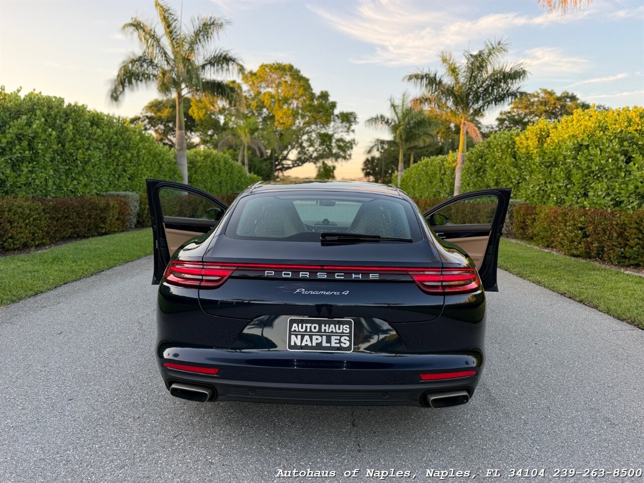 2020 Porsche Panamera 4   - Photo 19 - Naples, FL 34104