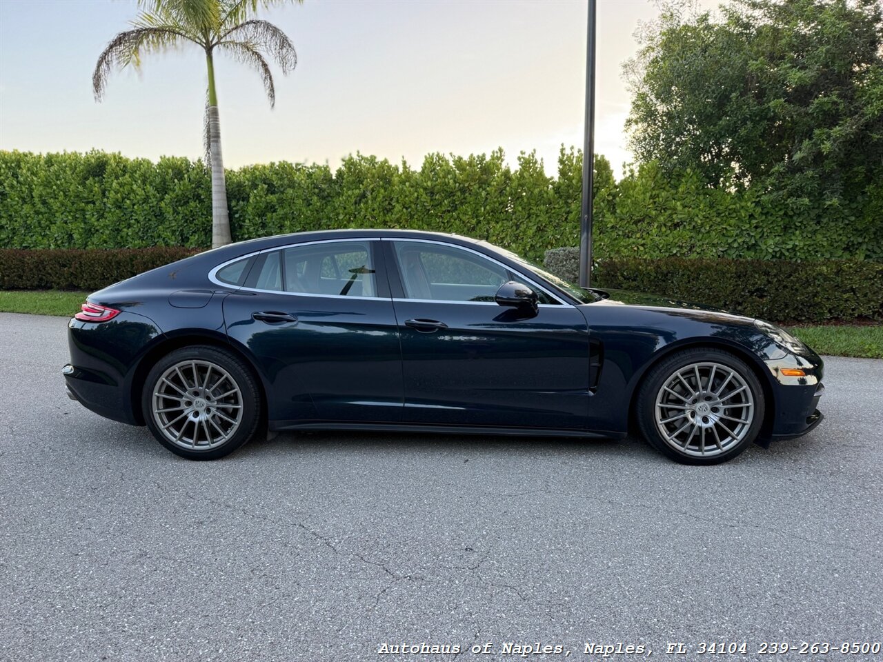 2020 Porsche Panamera 4   - Photo 5 - Naples, FL 34104