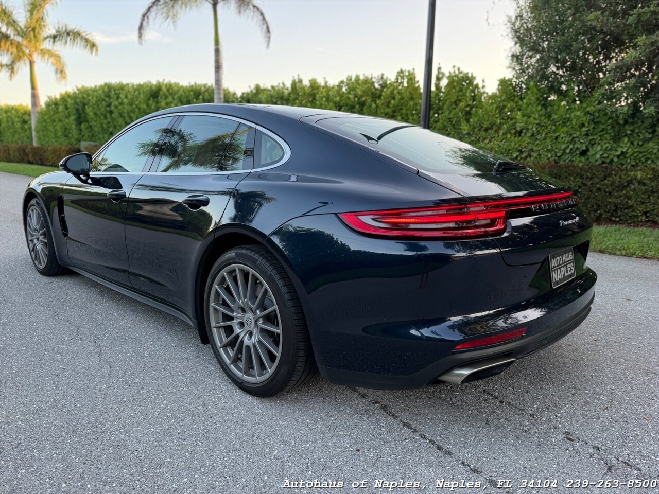 2020 Porsche Panamera 4   - Photo 12 - Naples, FL 34104