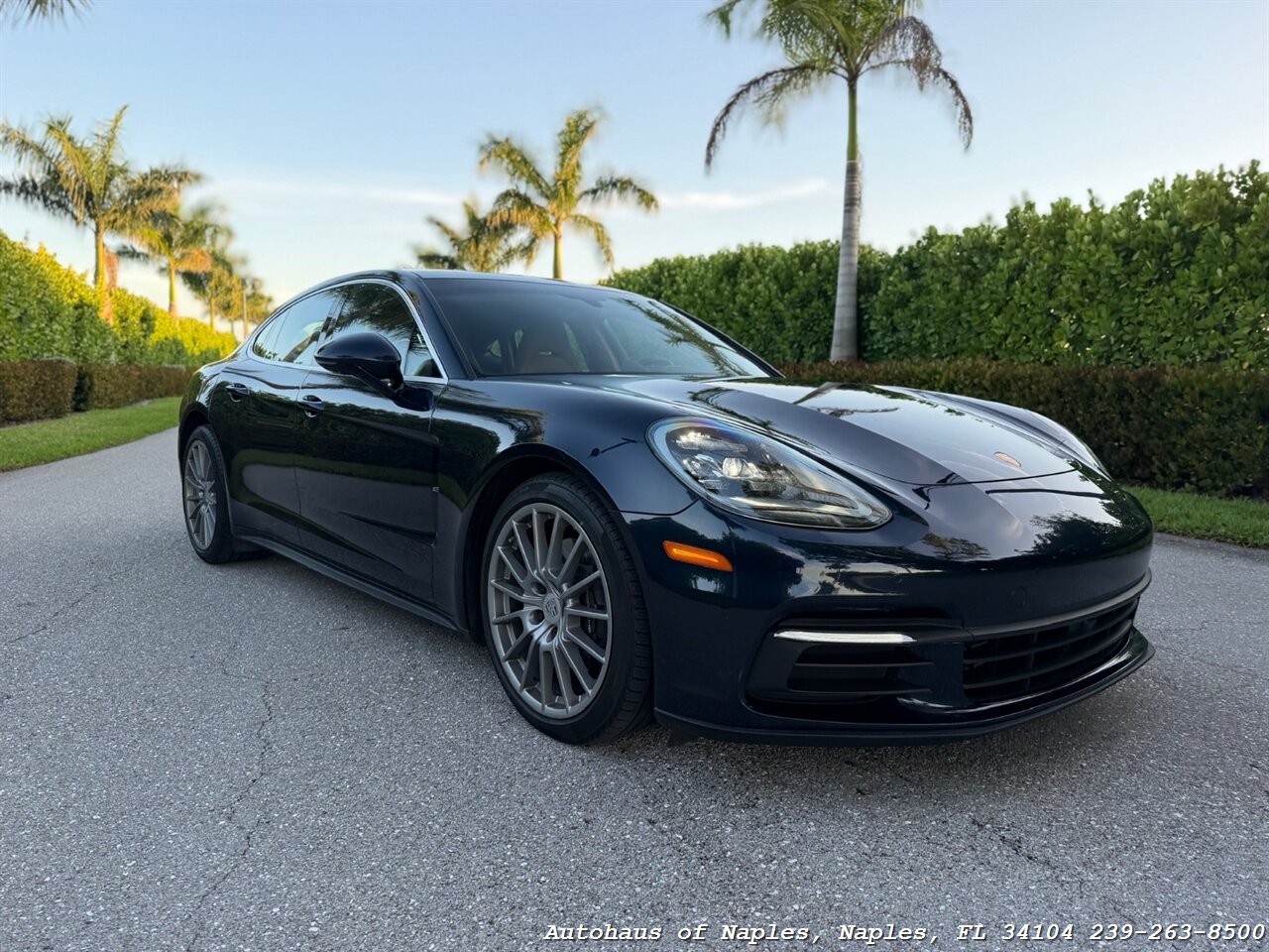 2020 Porsche Panamera 4   - Photo 1 - Naples, FL 34104
