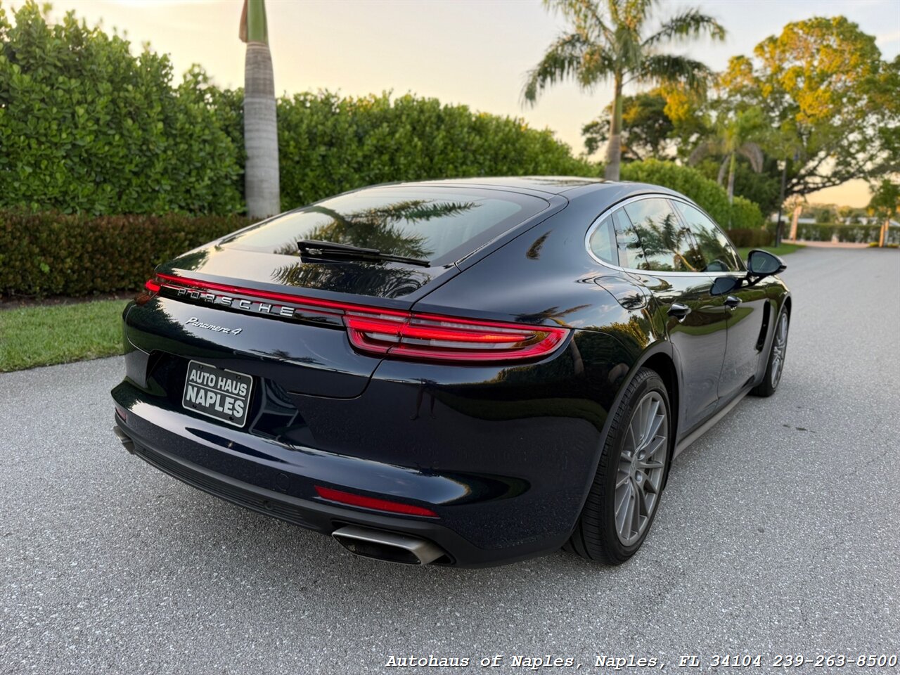 2020 Porsche Panamera 4   - Photo 21 - Naples, FL 34104