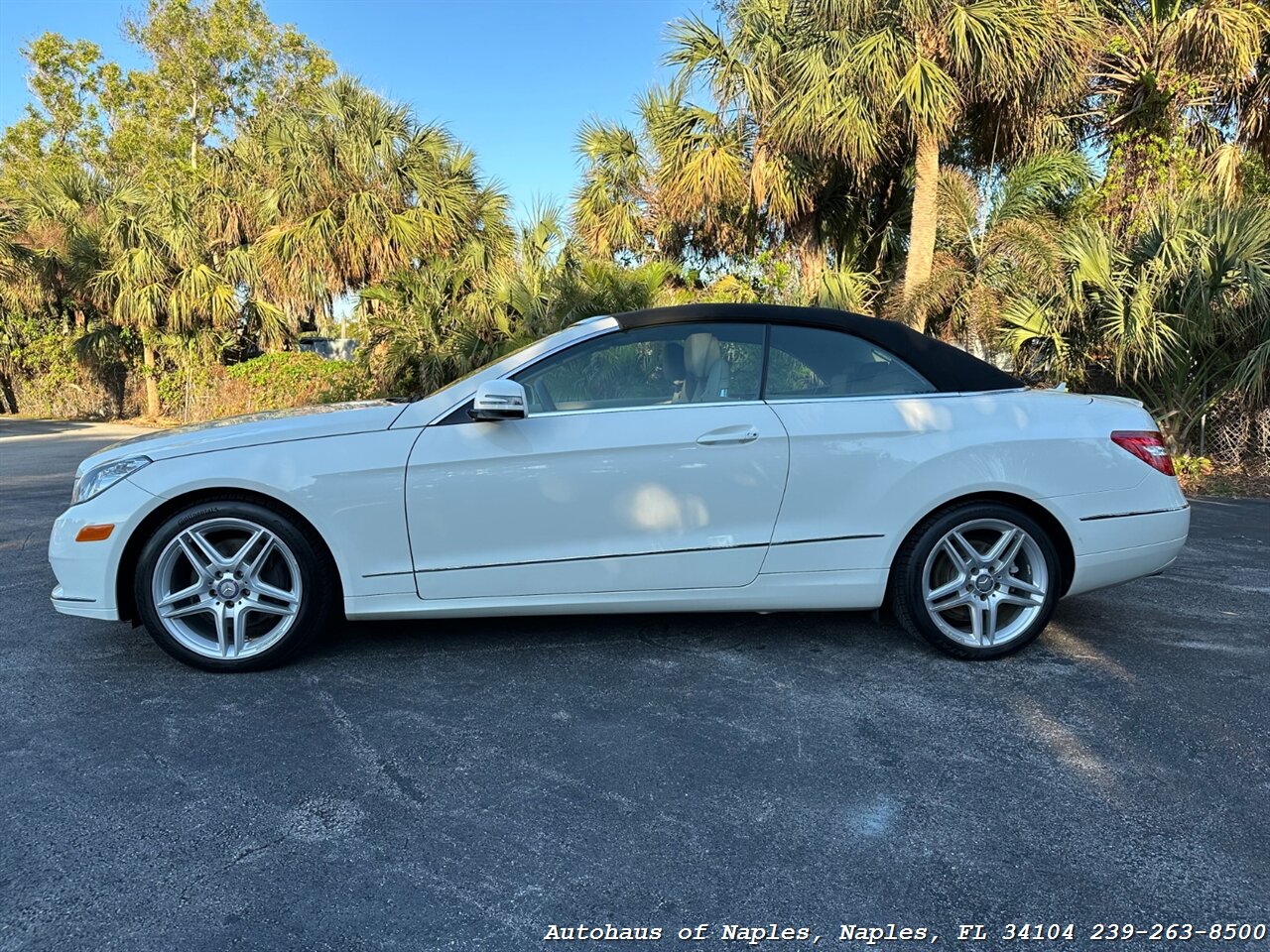 2011 Mercedes-Benz E 350   - Photo 5 - Naples, FL 34104