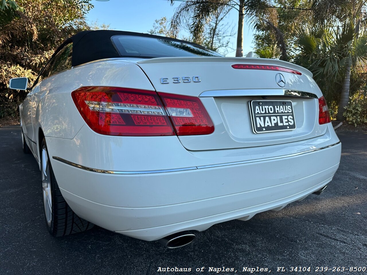 2011 Mercedes-Benz E 350   - Photo 18 - Naples, FL 34104