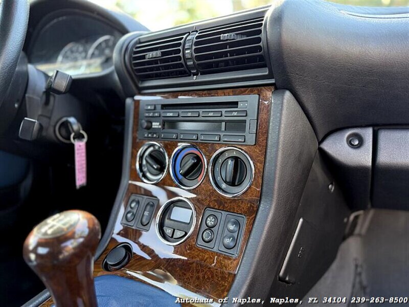 2002 BMW Z3 3.0i - Photo 49 - Naples, FL 34104