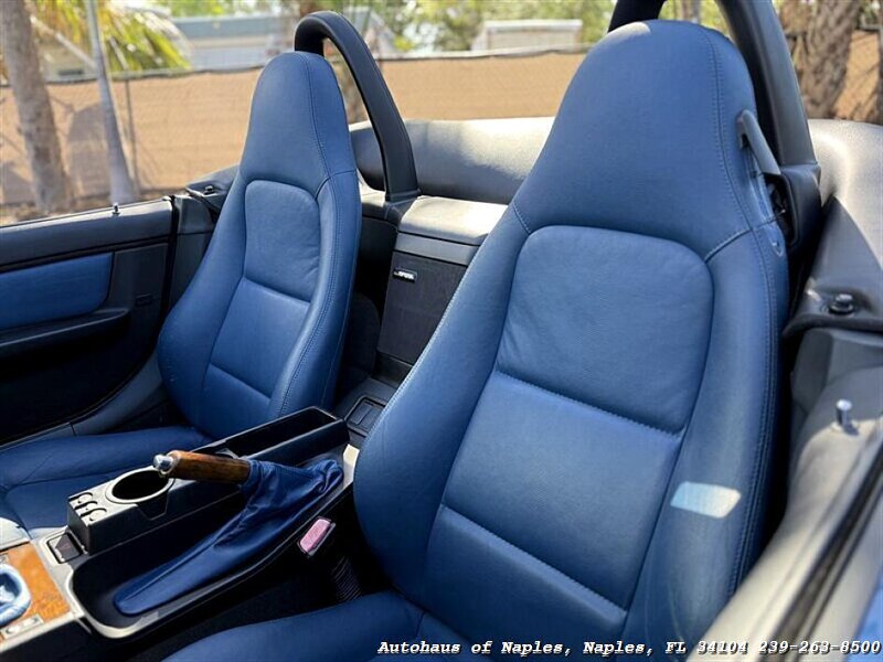2002 BMW Z3 3.0i - Photo 12 - Naples, FL 34104