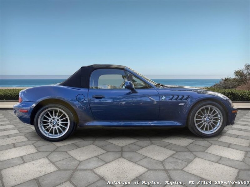 2002 BMW Z3 3.0i   - Photo 33 - Naples, FL 34104