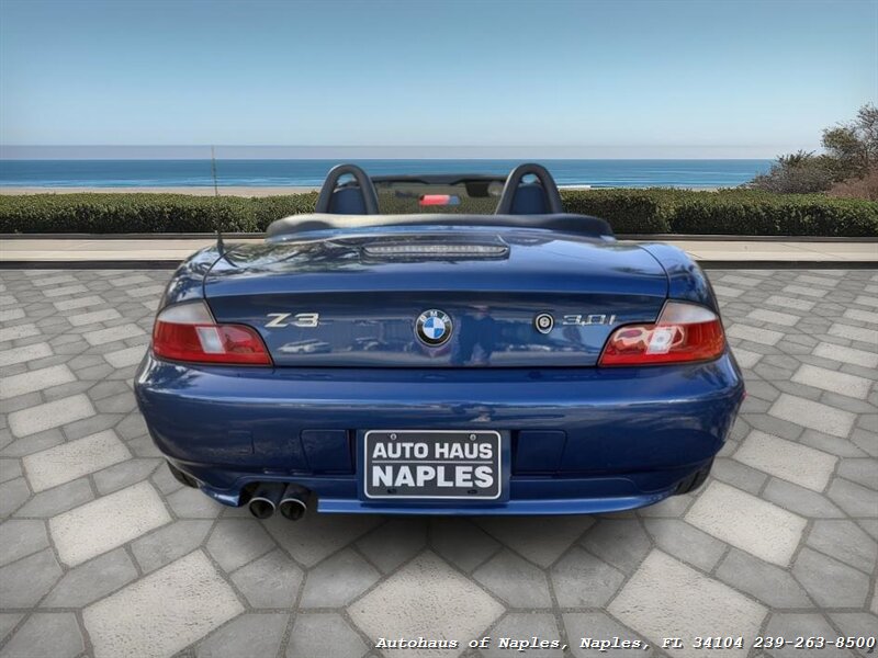 2002 BMW Z3 3.0i   - Photo 16 - Naples, FL 34104