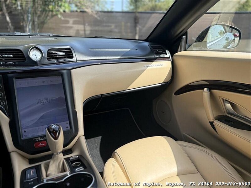 2014 Maserati GranTurismo   - Photo 40 - Naples, FL 34104