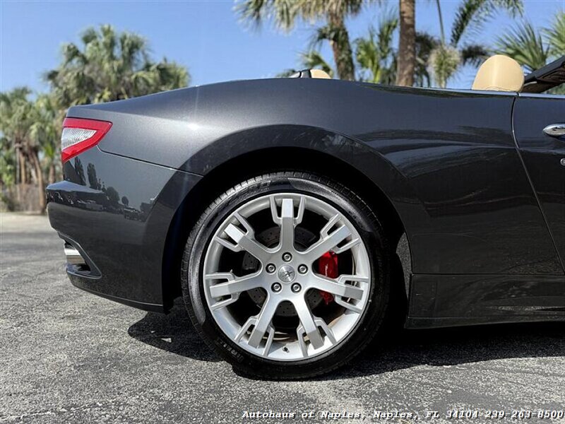 2014 Maserati GranTurismo   - Photo 22 - Naples, FL 34104