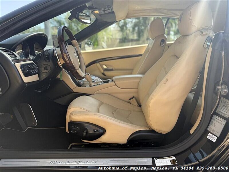 2014 Maserati GranTurismo   - Photo 34 - Naples, FL 34104
