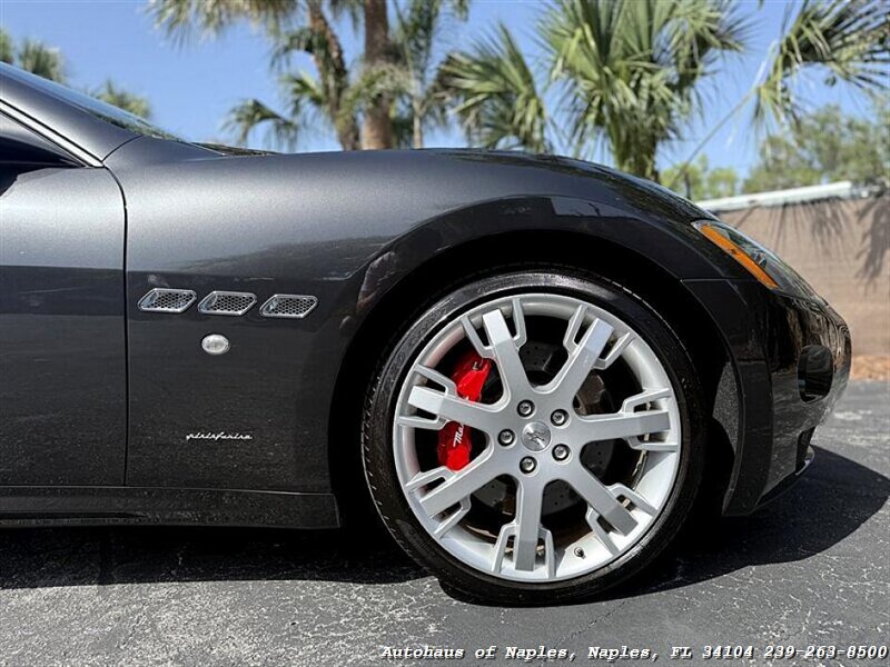 2014 Maserati GranTurismo   - Photo 24 - Naples, FL 34104