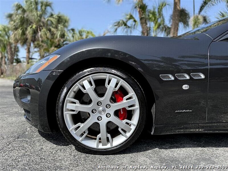 2014 Maserati GranTurismo   - Photo 9 - Naples, FL 34104