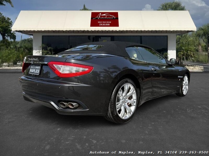 2014 Maserati GranTurismo   - Photo 27 - Naples, FL 34104
