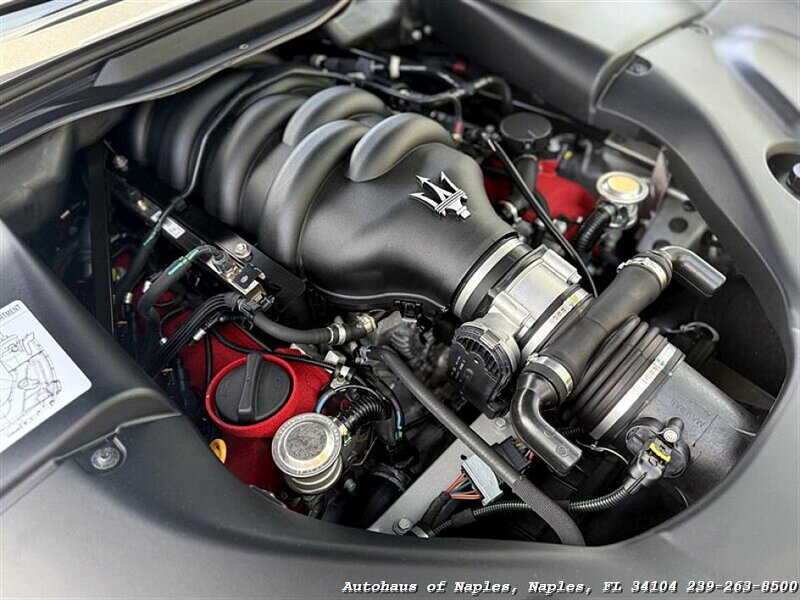 2014 Maserati GranTurismo   - Photo 31 - Naples, FL 34104