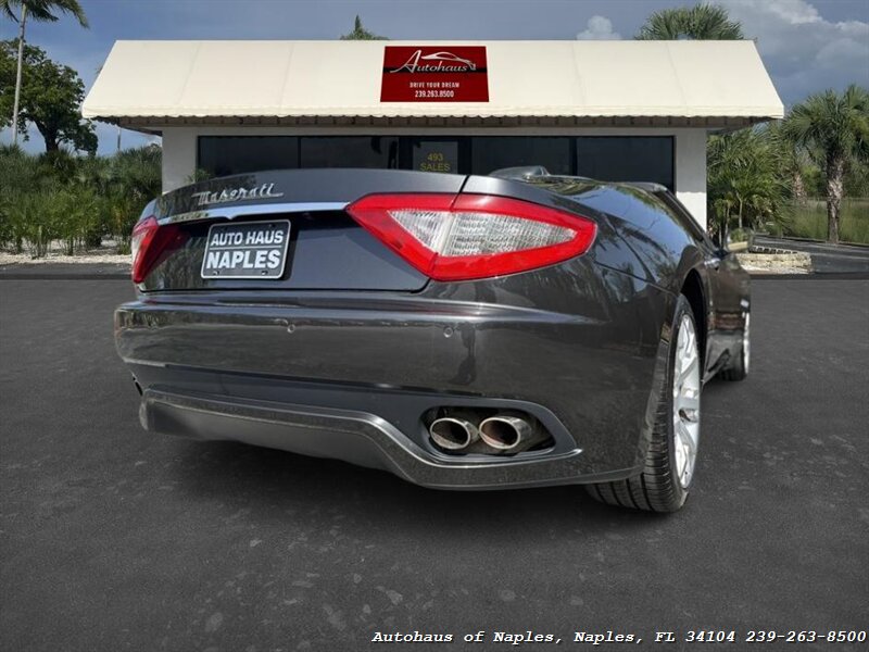 2014 Maserati GranTurismo   - Photo 21 - Naples, FL 34104