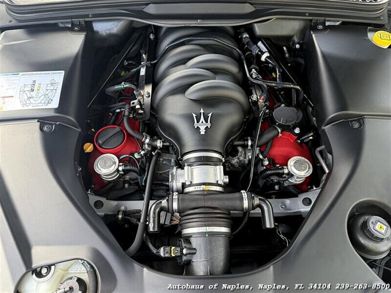 2014 Maserati GranTurismo   - Photo 30 - Naples, FL 34104