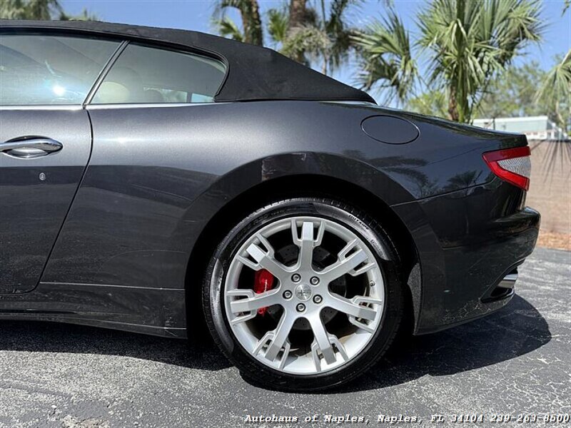 2014 Maserati GranTurismo   - Photo 11 - Naples, FL 34104