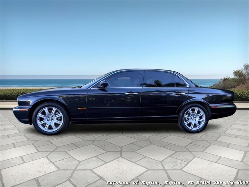 2004 Jaguar XJ8   - Photo 5 - Naples, FL 34104