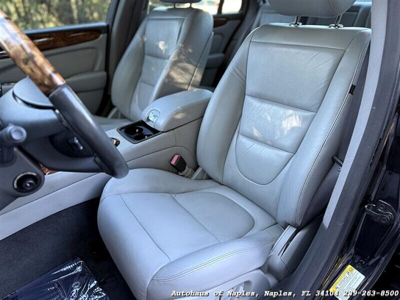 2004 Jaguar XJ8 - Photo 20 - Naples, FL 34104