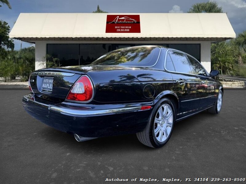 2004 Jaguar XJ8 - Photo 12 - Naples, FL 34104