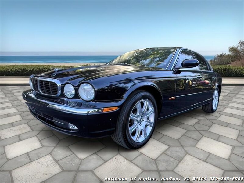 2004 Jaguar XJ8   - Photo 4 - Naples, FL 34104