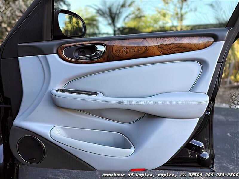 2004 Jaguar XJ8   - Photo 27 - Naples, FL 34104