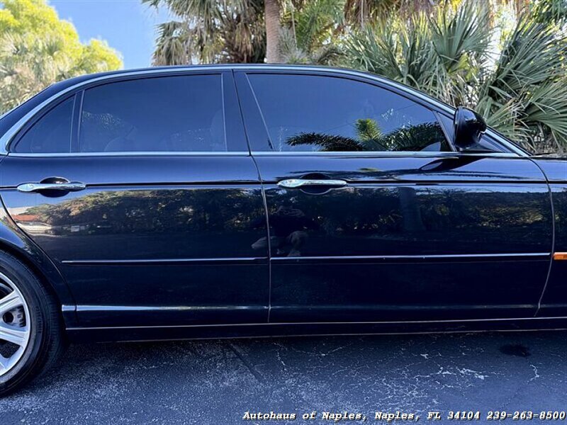 2004 Jaguar XJ8 - Photo 16 - Naples, FL 34104