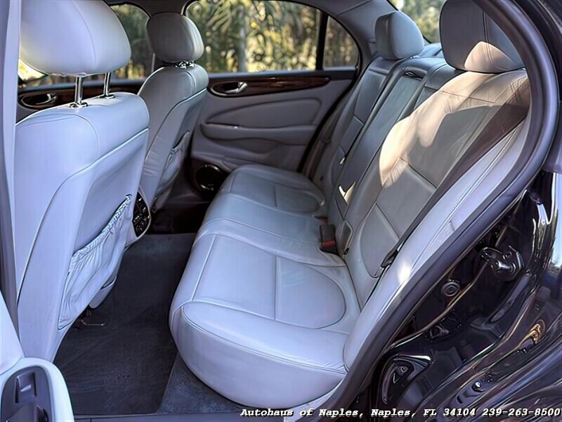 2004 Jaguar XJ8   - Photo 36 - Naples, FL 34104