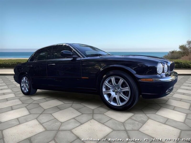 2004 Jaguar XJ8   - Photo 2 - Naples, FL 34104