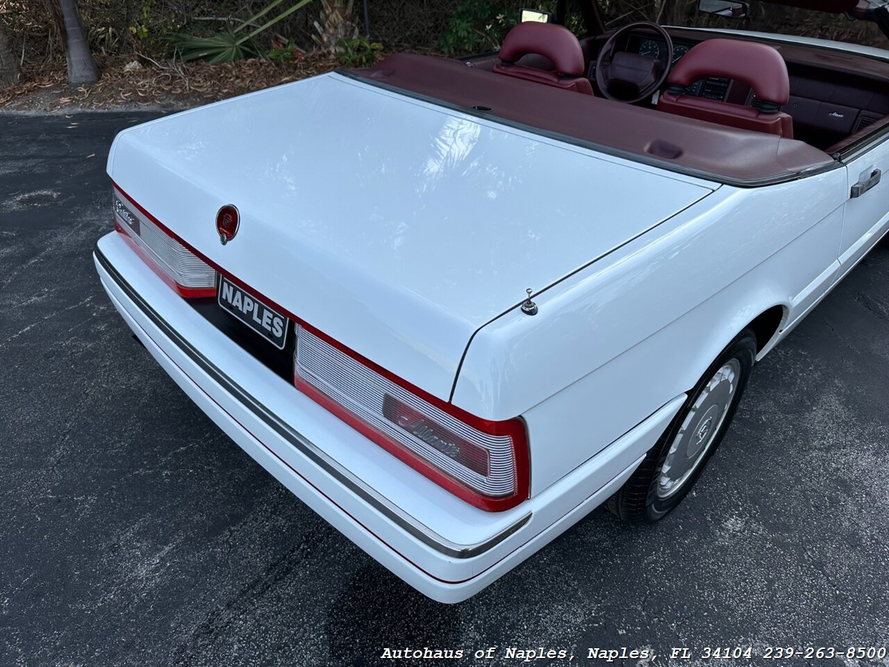 1992 Cadillac Allante   - Photo 19 - Naples, FL 34104