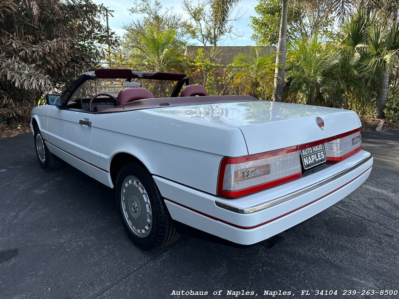 1992 Cadillac Allante   - Photo 14 - Naples, FL 34104