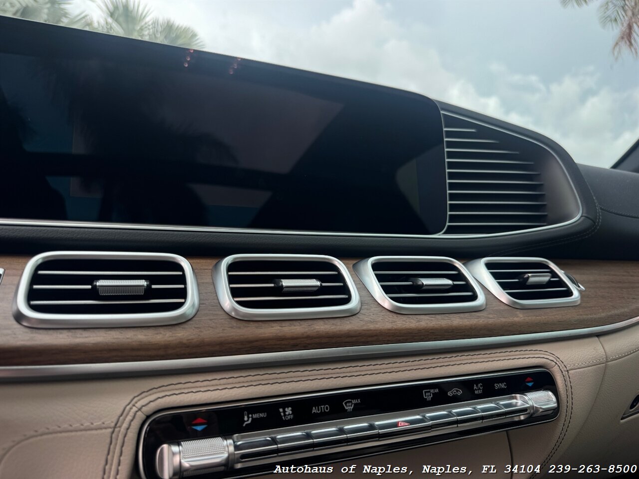 2026 Mercedes-Benz GLE 53 AMG   - Photo 59 - Naples, FL 34104