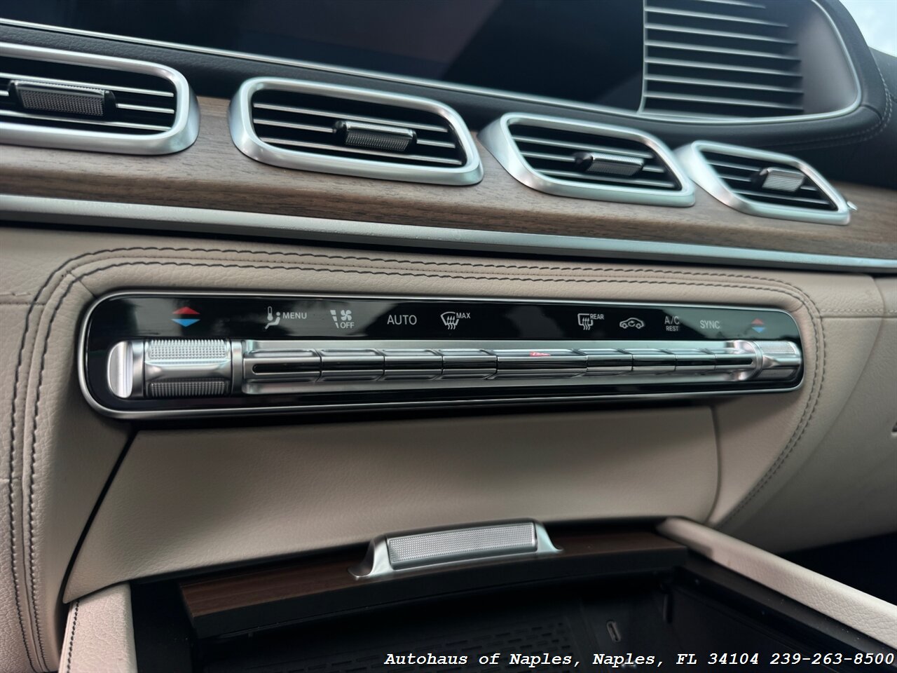 2026 Mercedes-Benz GLE 53 AMG   - Photo 60 - Naples, FL 34104